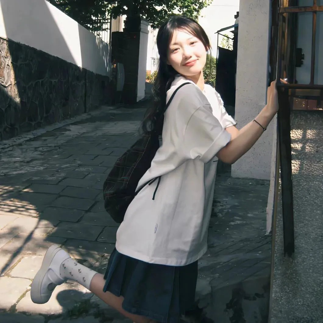 突如其蓝